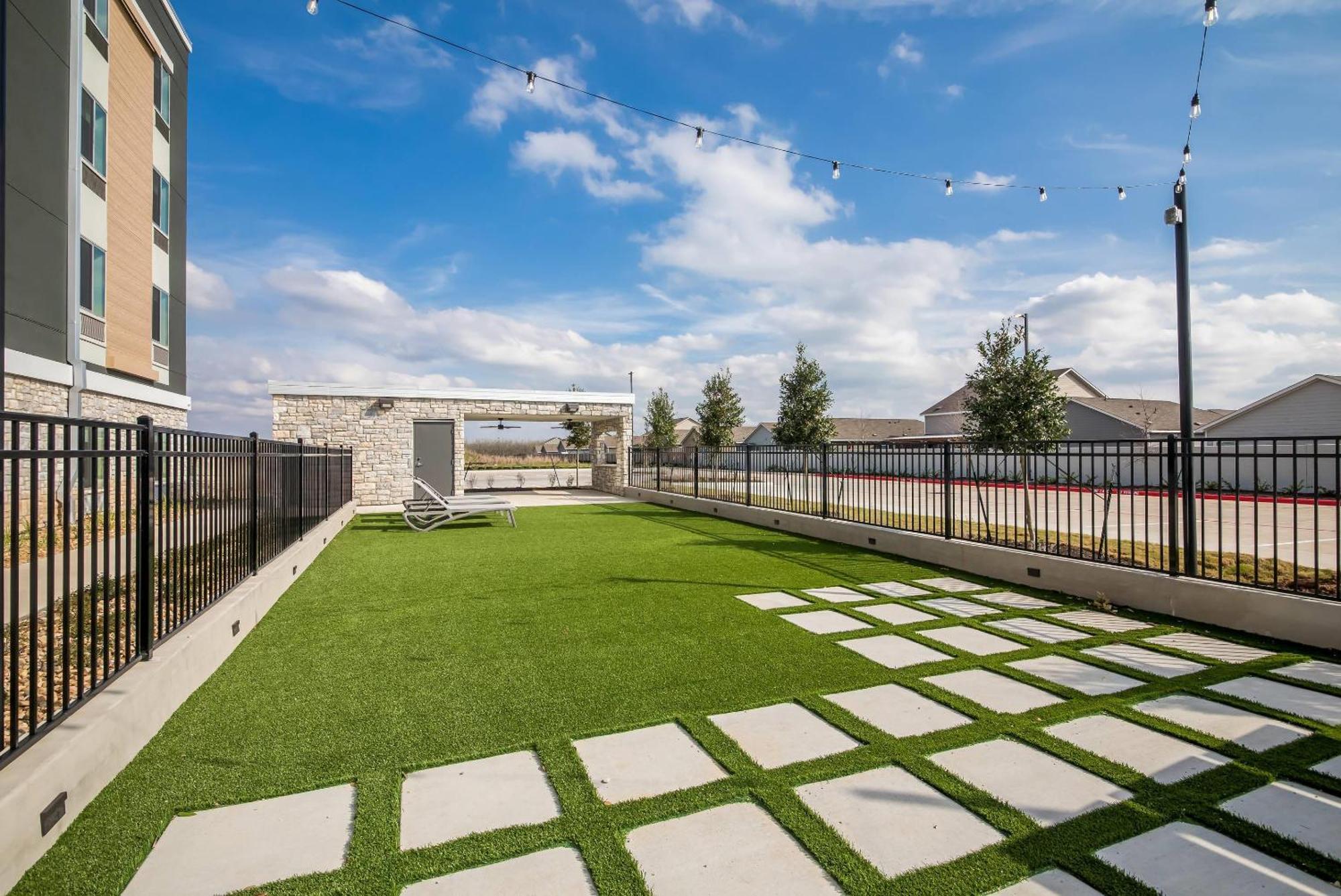 Everhome Suites בסטרופ מראה חיצוני תמונה
