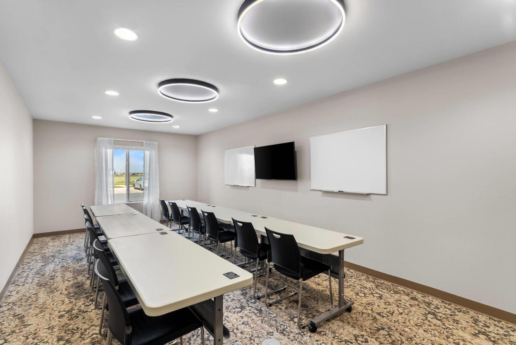 Everhome Suites בסטרופ מראה חיצוני תמונה