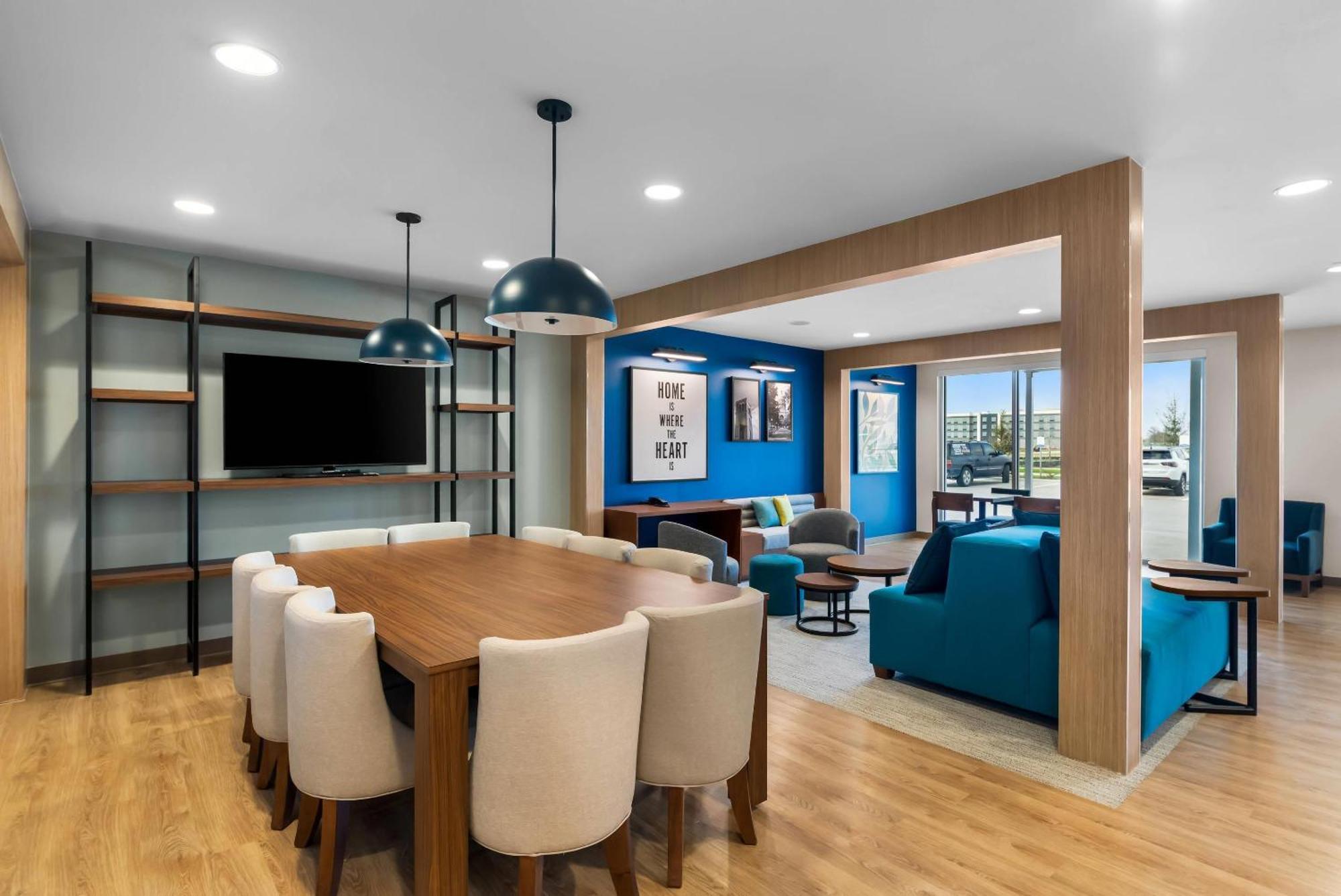 Everhome Suites בסטרופ מראה חיצוני תמונה